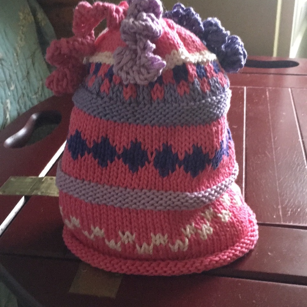 Child’s hat.. - Picture 2 of 3